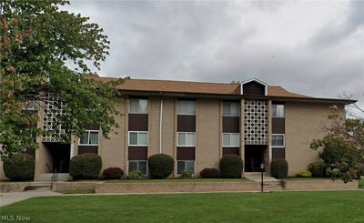 /international/us/10436-n-church-drive-parma-heights-oh-110107038221/