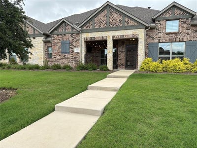 /international/us/1051-copper-canyon-drive-prosper-tx-110100210294/