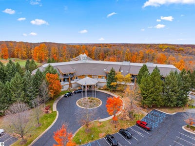 /international/us/2400-troon-south-bellaire-mi-110106003058/