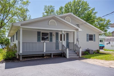 /international/us/8607-northshore-drive-honeoye-ny-110108507990/