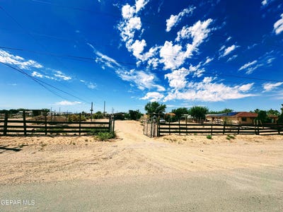 /international/us/15030-colonia-tierra-road-el-paso-tx-110101340073/