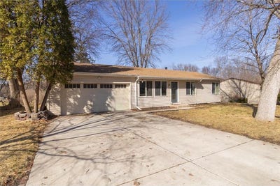 /international/us/112020-faber-lane-chaska-mn-110106471563/