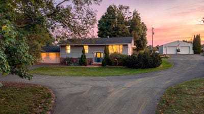 /international/us/48900-dogwood-avenue-rush-city-mn-110110297308/