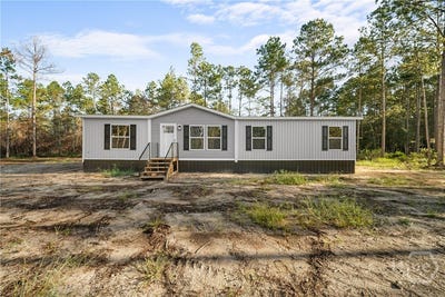 /international/us/204-hart-road-glennville-ga-110119935041/