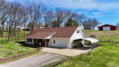 /international/us/61-old-school-road-perryville-mo-110106492583/