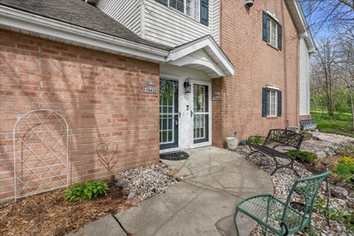 /international/us/s77w19432-lakewood-dr-muskego-wi-110107688349/
