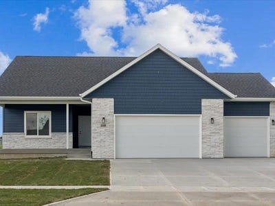 /international/us/114-cherry-lane-riverside-ia-110107803366/