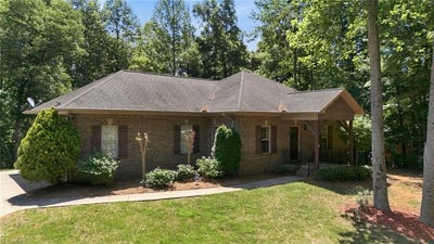 /international/us/250-prospectors-way-lexington-nc-110108219439/