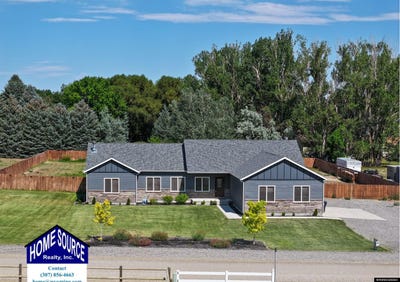 /international/us/270-w-mountain-view-riverton-wy-110109748136/