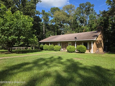 /international/us/1008-tannahill-street-wesson-ms-110108795982/