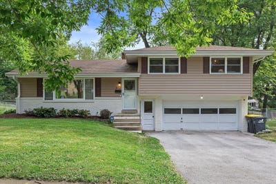 /international/us/612-lee-ct-waukesha-wi-110108881477/