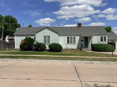 /international/us/805-east-a-street-ogallala-ne-110108853736/
