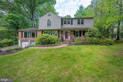 /international/us/840-old-state-road-berwyn-pa-110100357044/