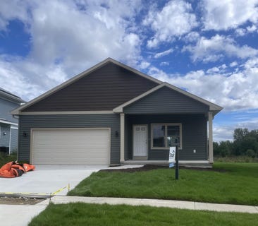 /international/us/1133-kamperschroer-way-sun-prairie-wi-110106323385/