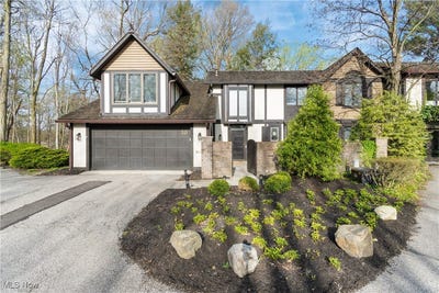 /international/us/10-hidden-valley-drive-unit-10-rocky-river-oh-110094477851/