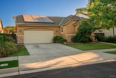 /international/us/636-firenze-street-lemoore-ca-110108947840/