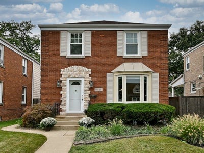 /international/us/2216-n-76th-court-elmwood-park-il-110110237456/