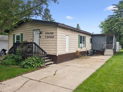/international/us/1908-borman-court-milford-mi-110108942764/