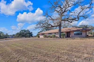 /international/us/1243-north-jefferson-street-la-grange-tx-110104973459/