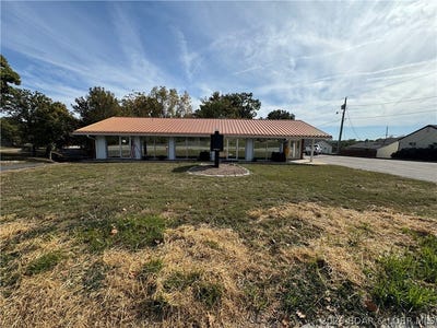/international/us/1667-bagnell-dam-boulevard-lake-ozark-mo-110120772418/