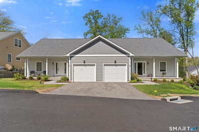 /international/us/20-sallys-way-shelton-ct-110107929185/