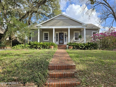 /international/us/135-clark-court-lafayette-la-110103593818/