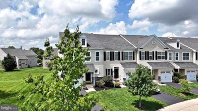 /international/us/180-providence-lane-lansdale-pa-110099965681/