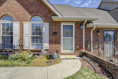 /international/us/404-east-mountain-view-road-johnson-city-tn-110098323329/