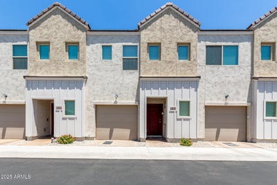 /international/us/8219-n-22nd-drive-phoenix-az-110100871092/