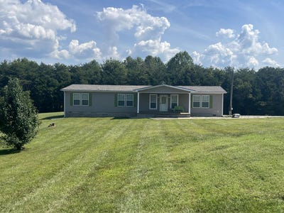 /international/us/131-martha-stockton-road-albany-ky-110108109327/