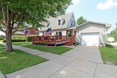 /international/us/910-willow-street-plain-wi-110101397321/