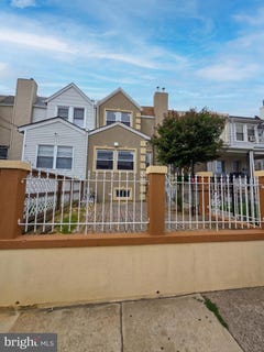 /international/us/7153-radbourne-road-upper-darby-pa-110107930183/