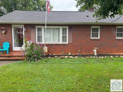 /international/us/906-vine-street-martinsville-va-110101426132/?lang=de