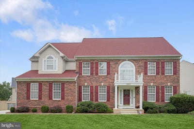 /international/us/4801-balmoral-street-white-plains-md-110119799615/