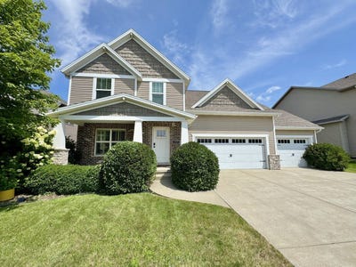 /international/us/2514-fieldstone-court-normal-il-110099153995/