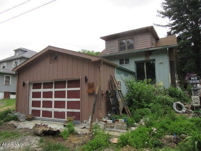 /international/us/210-hazel-street-johnstown-pa-110099524096/