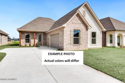 /international/us/105-eagleston-street-youngsville-la-110107352853/