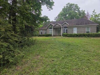 /international/us/124-young-lane-hamilton-ga-110107988099/