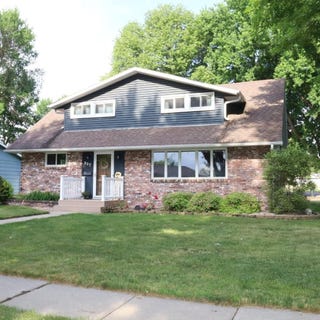 /international/us/907-s-greene-rock-rapids-ia-110108978886/