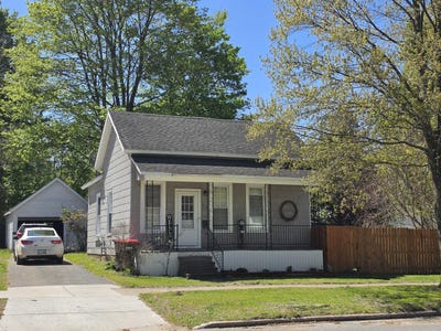 /international/us/213-s-higbee-street-reed-city-mi-110108149802/