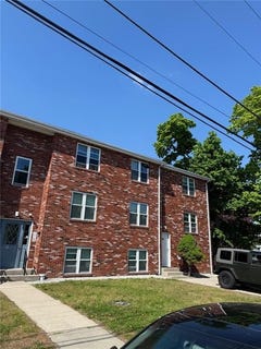 /international/us/14-saratoga-avenue-pawtucket-ri-110107954572/