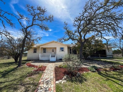 /international/us/105-peggy-dr-nw-mountain-home-tx-110104441477/