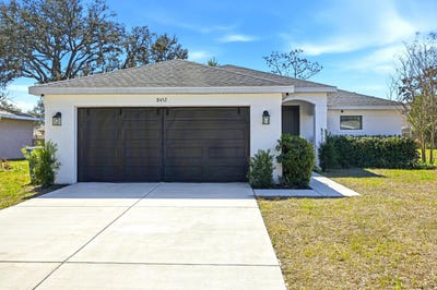 /international/us/8452-dorsey-street-spring-hill-fl-110106458251/