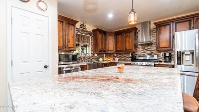 /international/us/1011-w-northern-avenue-phoenix-az-110107475283/