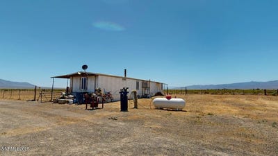 /international/us/2745-apache-road-battle-mountain-nv-110100265142/