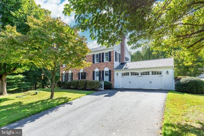 /international/us/511-tanglewood-drive-sykesville-md-110120083434/