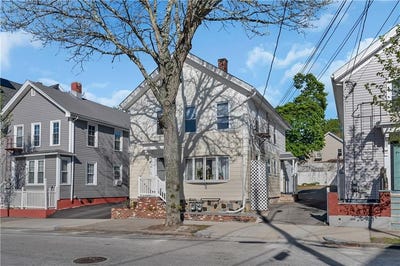/international/us/72-moore-street-central-falls-ri-110107804508/