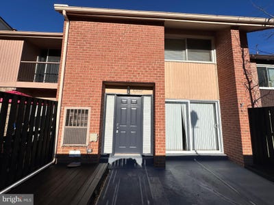 /international/us/10472-faulkner-ridge-circle-columbia-md-110100963895/