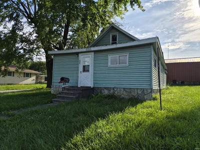 /international/us/906-jefferson-street-bridgeport-il-110108447138/