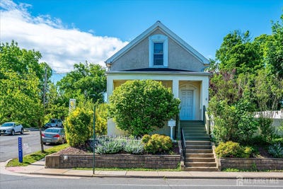 /international/us/285-durham-avenue-metuchen-nj-110108399063/